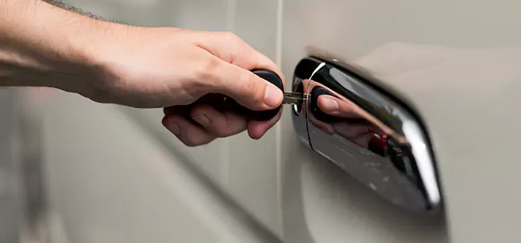 Why Choose Our Auto Locksmith Team in Van Buren, AR?