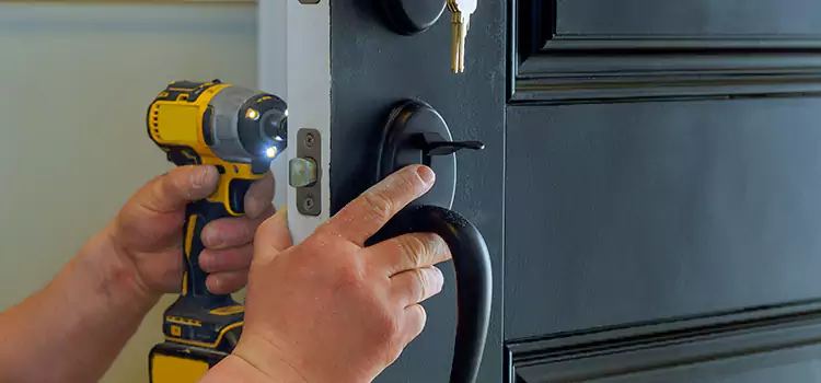 Mobile Automotive Locksmith Van Buren