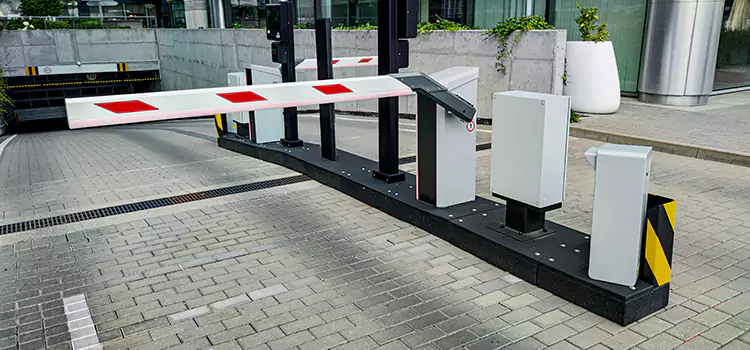 Custom Gate Design & Integration Van Buren
